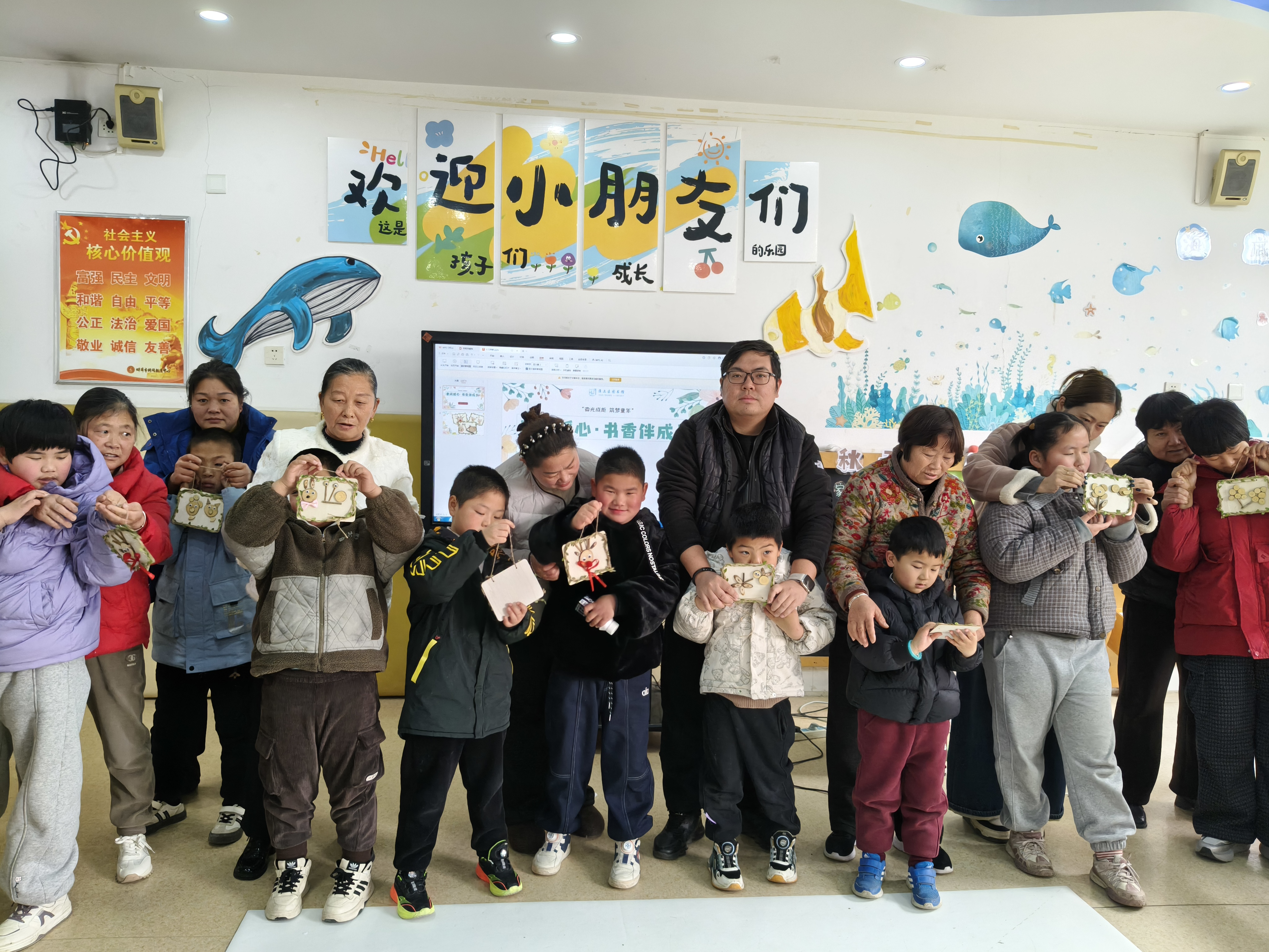 bead18e3a38b12ed067767a3ab5d433d.jpg bead18e3a38b12ed067767a3ab5d433d.jpg